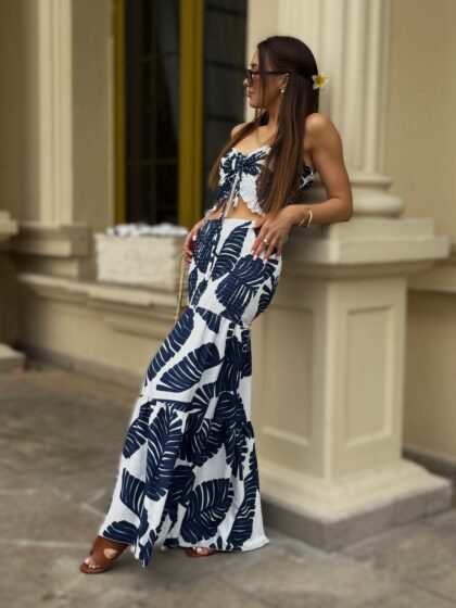 TROPICAL LEAVES MAXI DRESS  - maxi sukienka w kwiaty