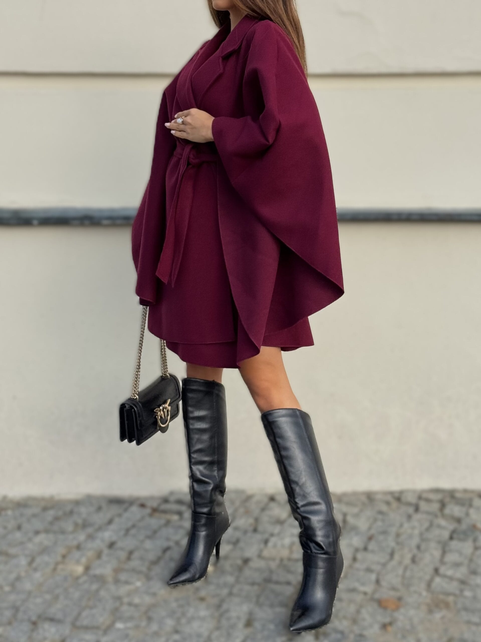 RUBY FALL CAPE - burgundowe ponczo z paskiem